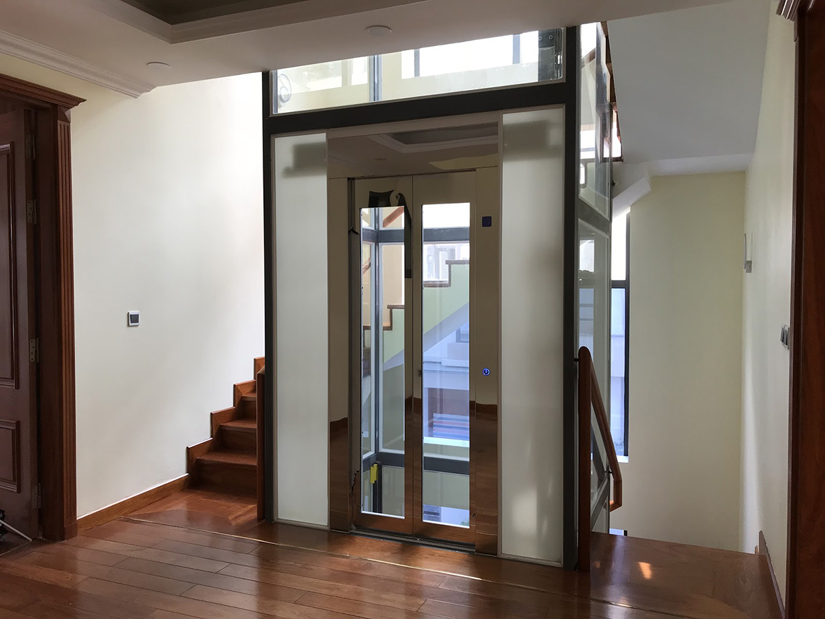 thang-may-gia-dinh-thuy-luc