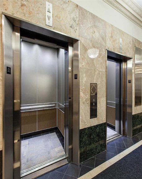 Thang máy tải khách